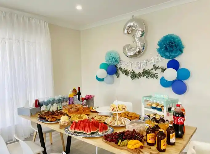 三岁宝宝生日party布置