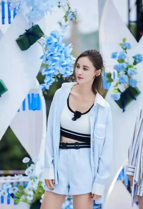 马思纯谈瘦身,要听要听!_运动_身体_动作