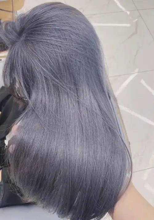 灰色染的人比较少十冷艳高级清新的蓝色系属于质感超有层次感的一种