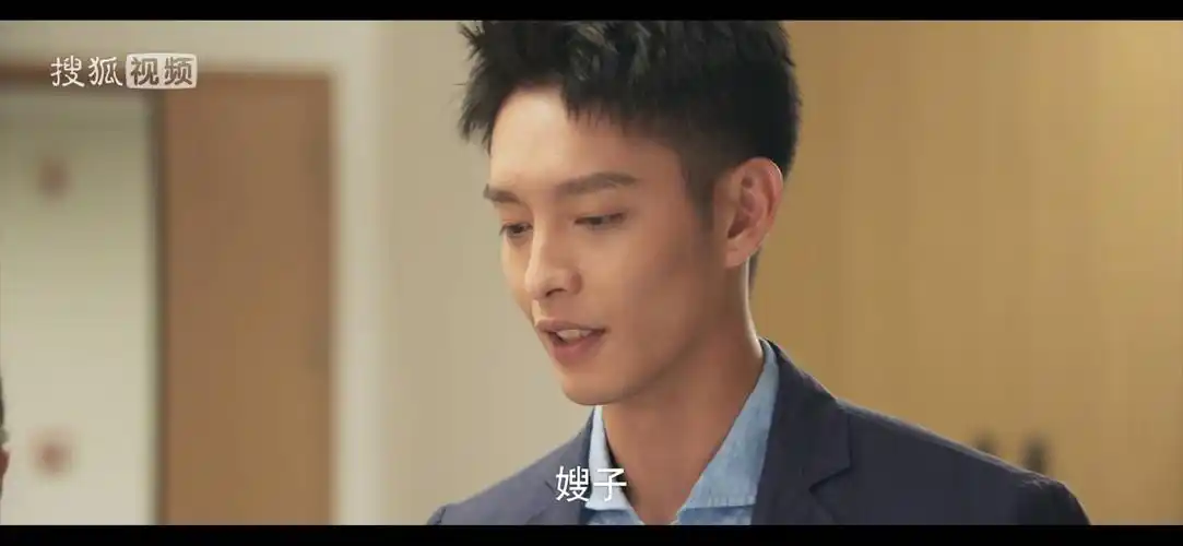 他在逆光中告白情节高能男主厉腾的真实身份呼之欲出