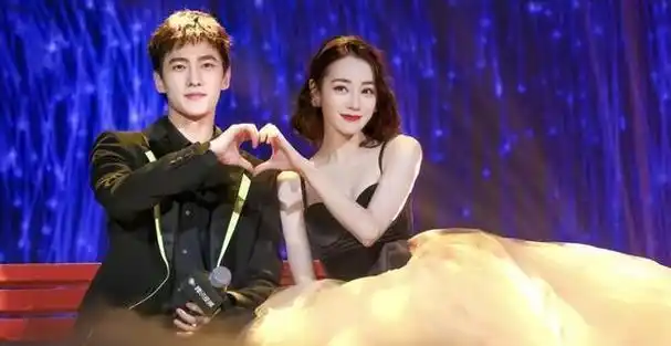 "一线小花"迪丽热巴的上位史,和她的怀孕之谜