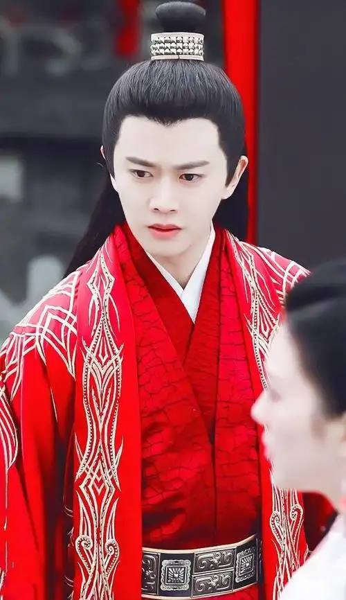 盘点10位古装剧红衣美男琉璃成毅妖化红衣帅炸肖战许凯穿红衣都仙气