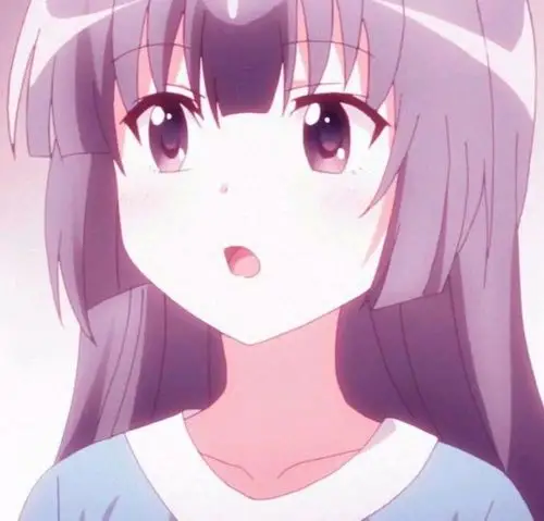 粉色画风的可爱大眼动漫女生个性十足头像