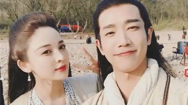 娜扎刘以豪因戏生情?