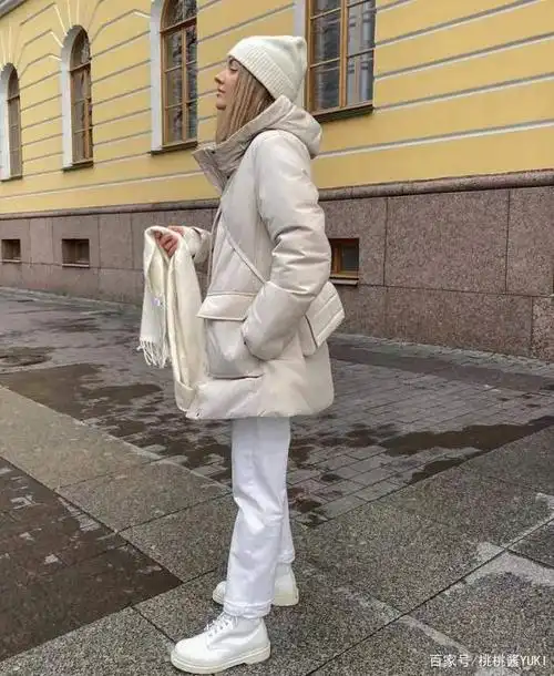 宋茜把白色短靴带火了!这3种"搭配"保暖又高级,小个子也适合