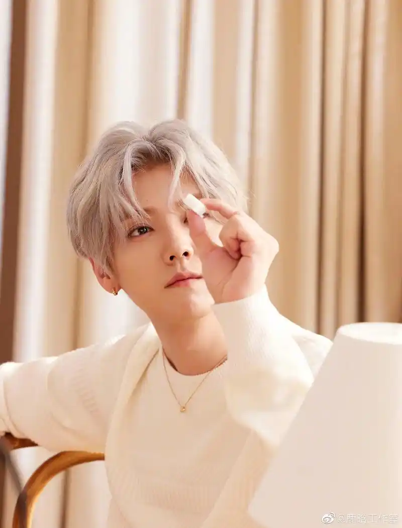 #鹿晗 #帅哥 #只有照片能记录这份珍贵 一鹿有你 - 抖音