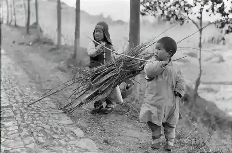 31张万恶旧社会老照片带你看看当时底层老百姓真实写照