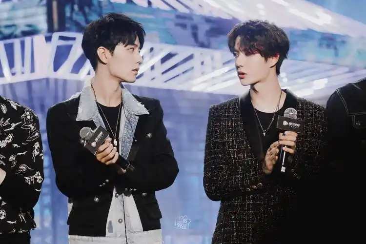 肖战 王一博 博君一肖陈情令天津见面会 wb… - 堆糖,美图壁纸兴趣