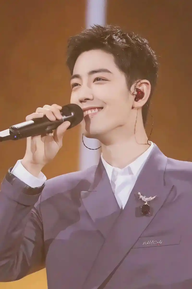 肖战 #肖战的小飞侠 这个笑容足以让你的多巴胺爆表!# - 抖音