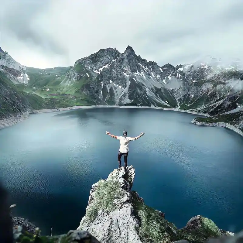 风景感男生头像