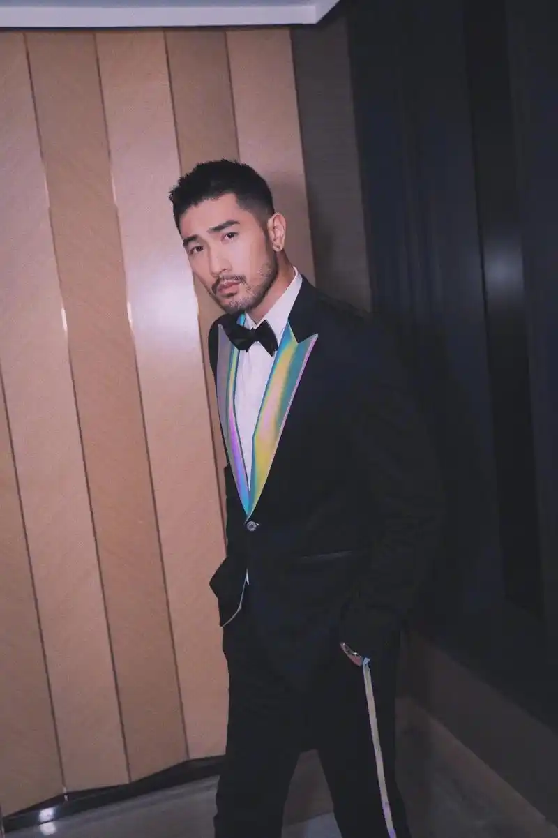 28日,中视协演员工作委员会发文,呼吁各制片部门组织