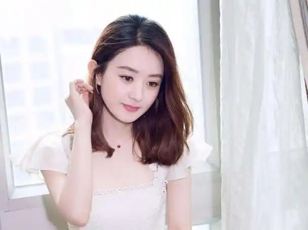 冯绍峰个人简历资料,冯绍峰个人资料介绍(两人却境遇大不相同)