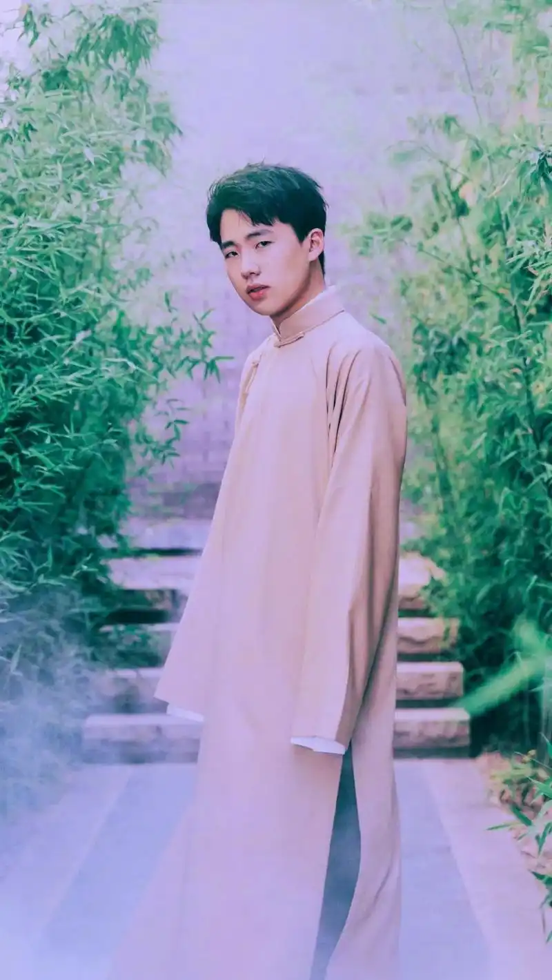 郭麒麟口红三分熟,结婚证照片请查收!向全世界安利我老公