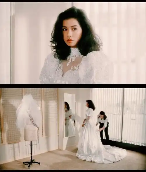 美哭了88年流金岁月钟楚红的穿搭