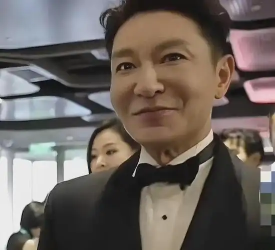 8月13日,李宗翰因为46岁的状态,突然登上热搜|白皙|马景涛_网易订阅