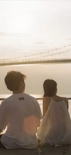 ins超甜壁纸情侣有意义的人等再久都不算久