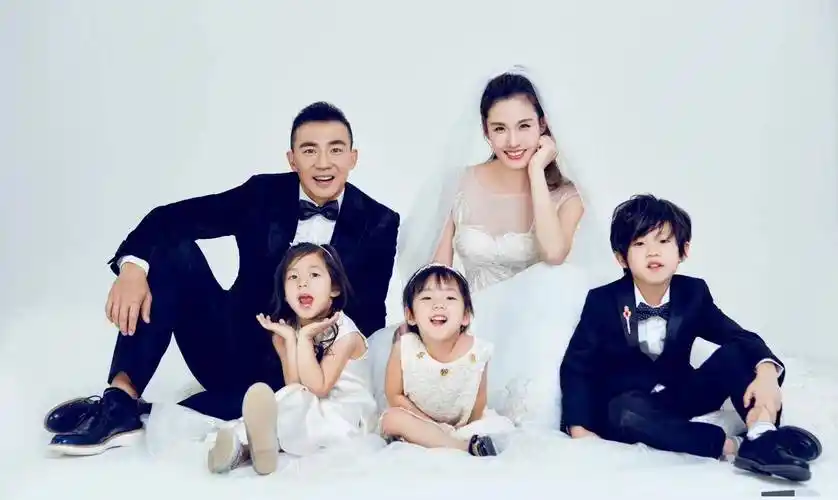 刘耕红庆祝结婚15周年和50岁生日,全家喜气洋洋_张艺兴_周杰伦_健身