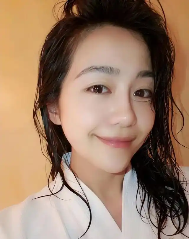 女生洗脸养成5个好习惯:除了痘痘黑头变少,皮肤也越来越水嫩