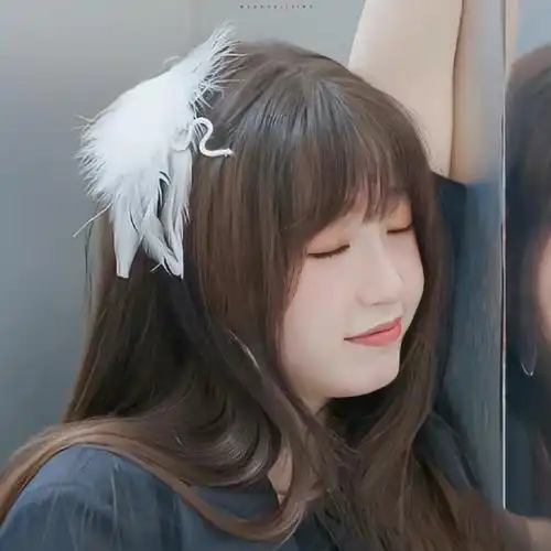 虞美人表情包大户哈哈哈造型真的好好看,欣欣子超可爱的!