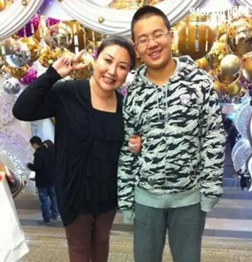 郭德纲前妻胡中惠,日本打拼美国定居如今身家过亿