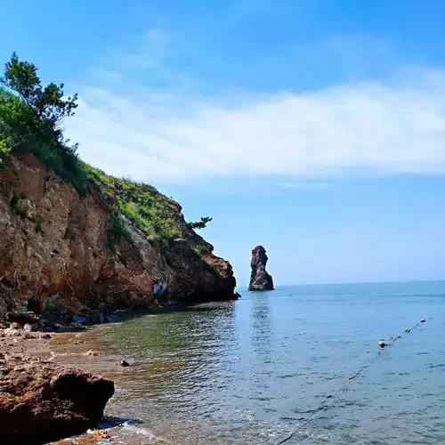 一个美丽动人的传说——青岛石老人