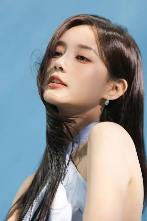 谁懂李一桐笑起来的感觉,温柔的氧气女神!