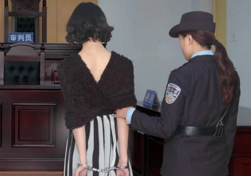 最美女毒枭15岁辍学,20岁成贩毒集团二把手,死前3要求均被拒绝