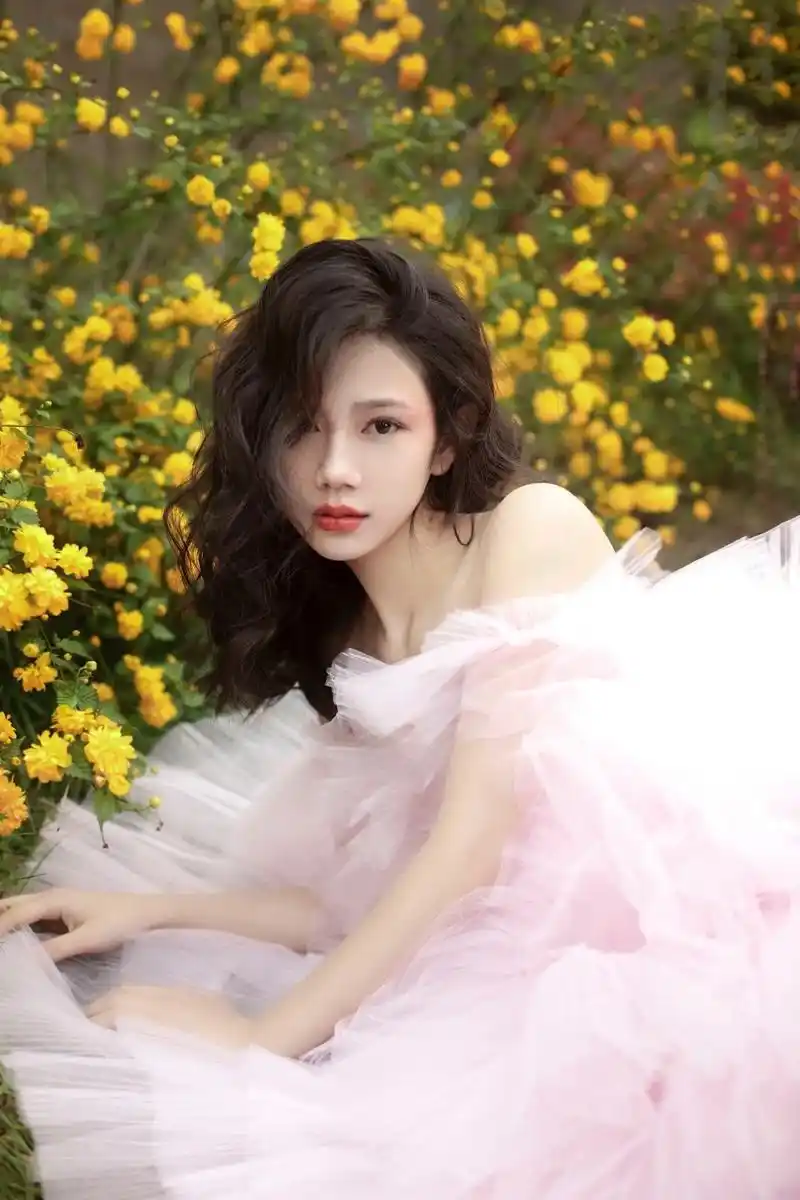 少女写真,最美写真.#写真 #好看的小姐姐 #气质女神 #摄 - 抖音