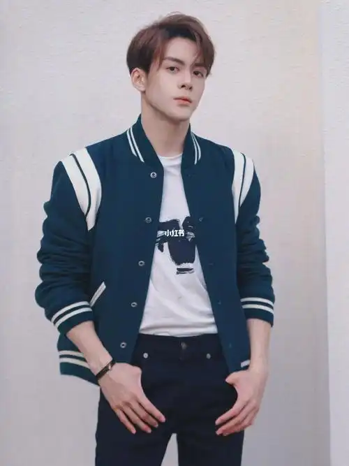 宽肩窄腰曾舜晞