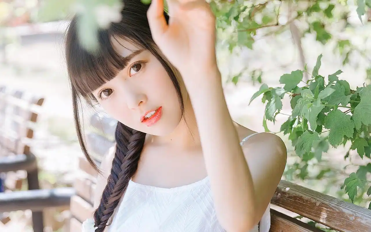 日系少女夏日唯美高清桌面壁纸