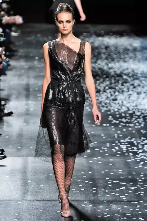 面料关注透明薄纱朦胧美腿