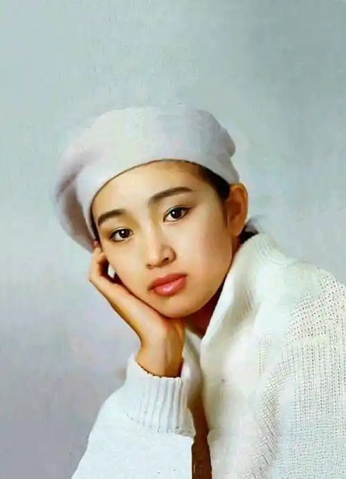 巩俐老照片真的很好看