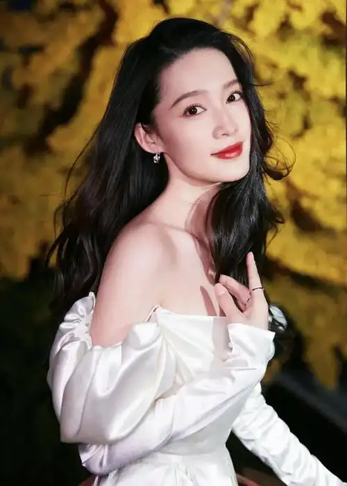 李沁高清唯美写真明艳动人