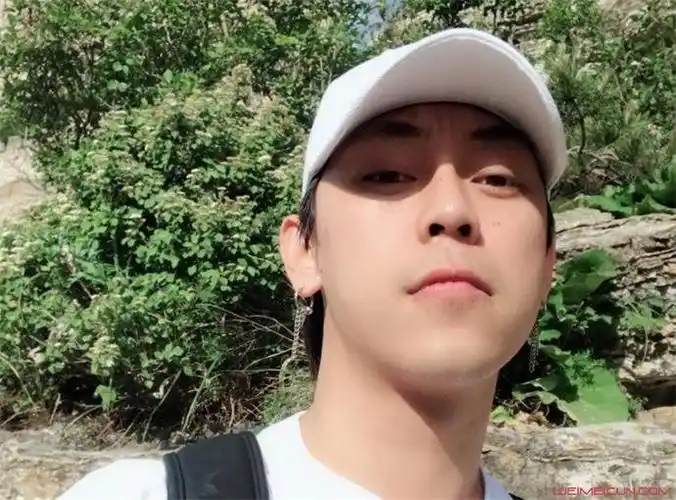 街舞三儿李健资料照片冠军是谁家的,还是未知,要知道这一季集结了金