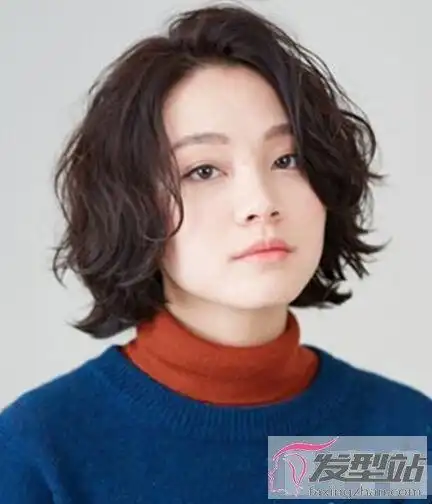 胖脸女生适合的发型 这些短发修颜又洋气