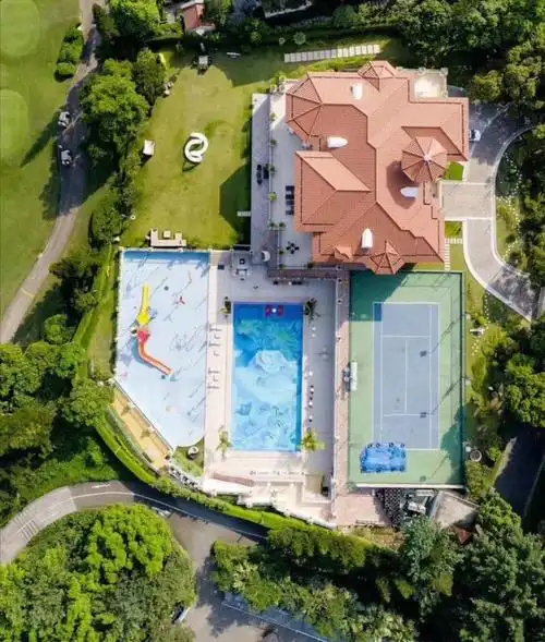 看世界杯球场独栋别墅自带游泳池篮球场