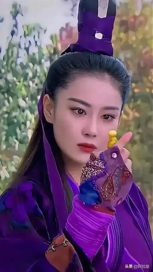 "人间胸器",最美李莫愁——张馨予,一个性格百变的魔女
