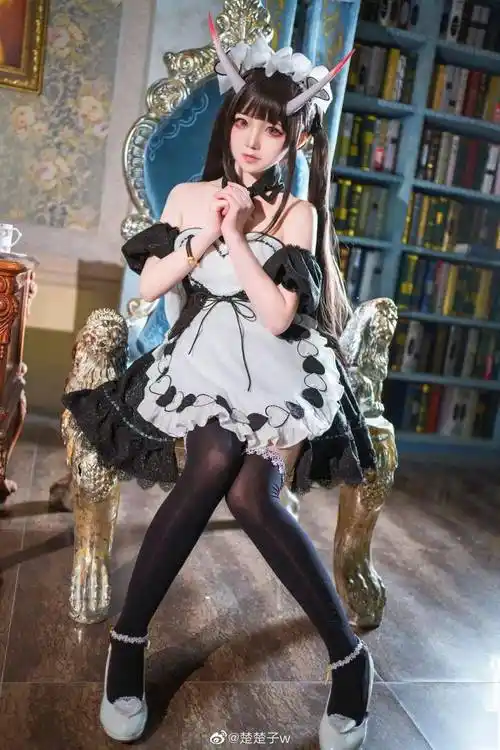 二次元cos碧蓝航线貅能代女仆装