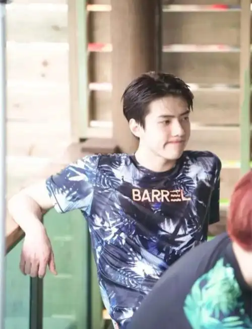 忙内真的可奶可狼啊啊啊#吴世勋  #壁纸  #吴世勋壁纸  #exo