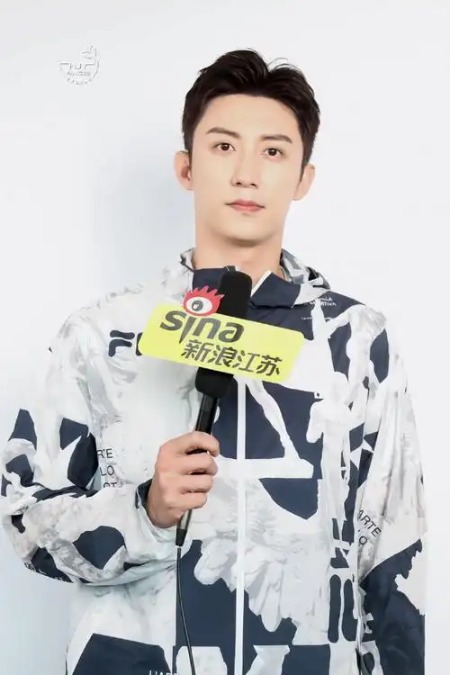 fila时尚运动代言人黄景瑜##黄景瑜说今年会有四部作品播出