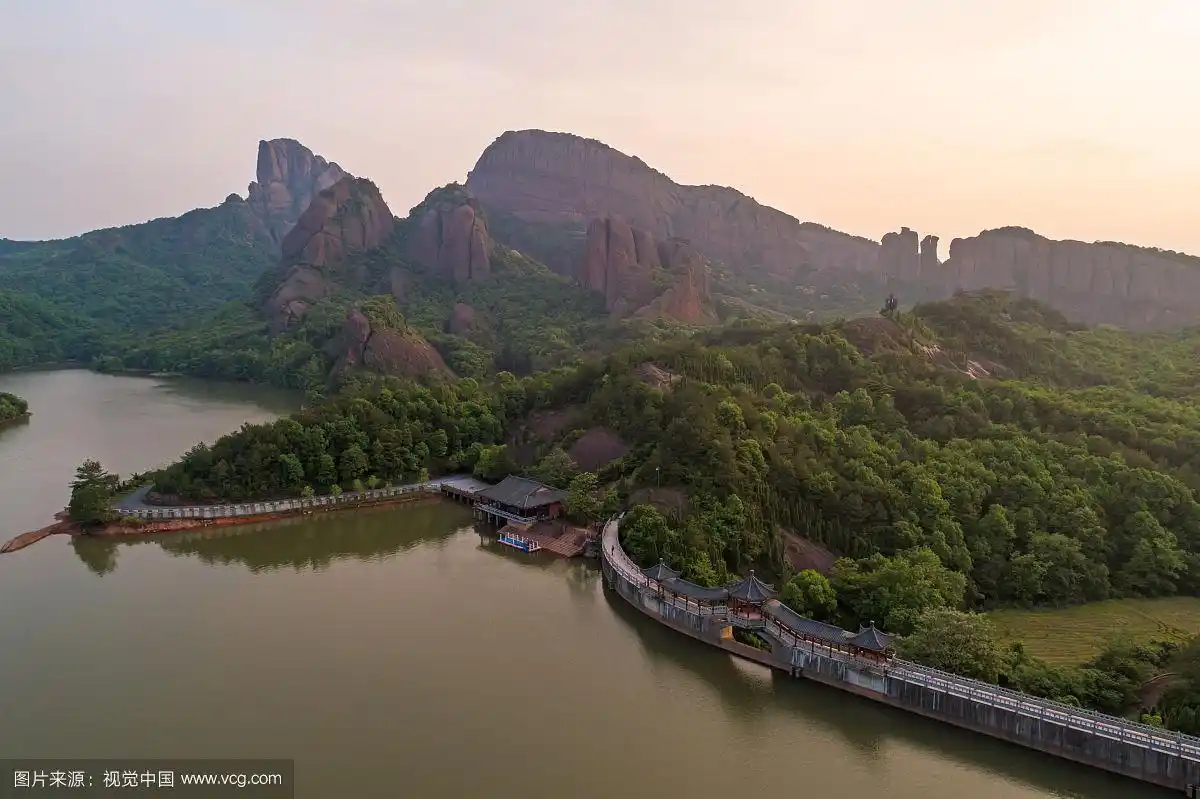 江西龟峰风景区景观