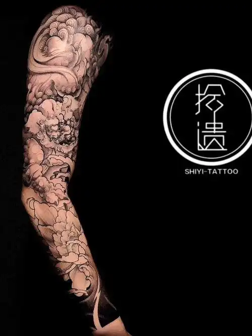 花臂唐狮黑灰部分