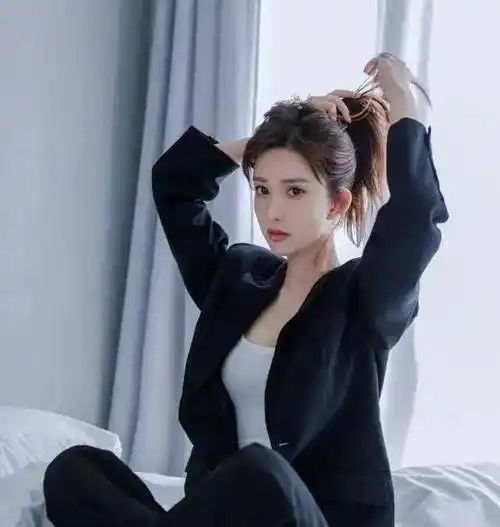 张翰新女友曝光,竟是郑爽和娜扎的结合体?网友:意想不到