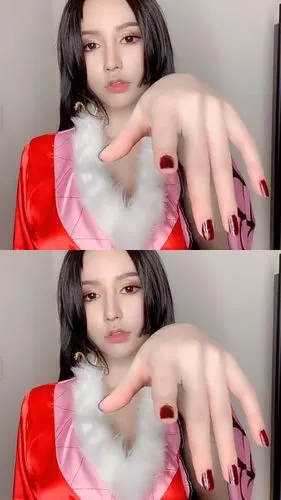 海贼王海贼真人cos女帝还原度100娜美比原版还美