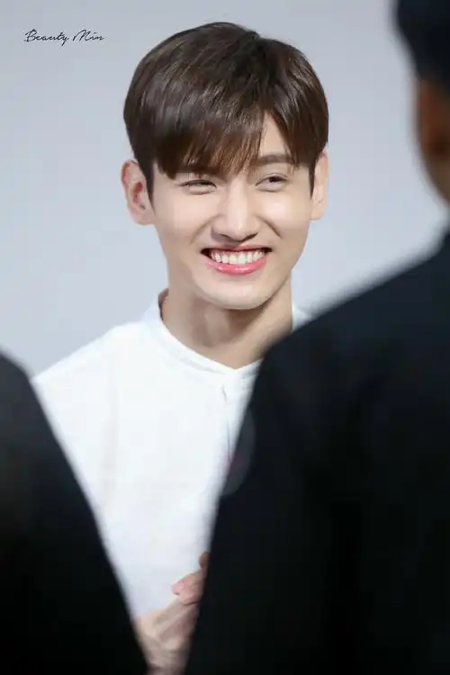 已开奖|明天本命结婚啦!发一发手机里存的沈昌珉饭拍