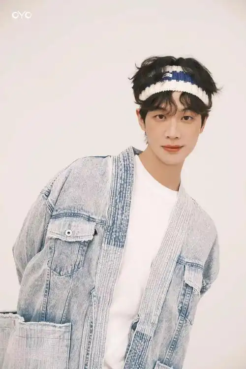 配音演员吴韬@倒霉死勒身着musium div.