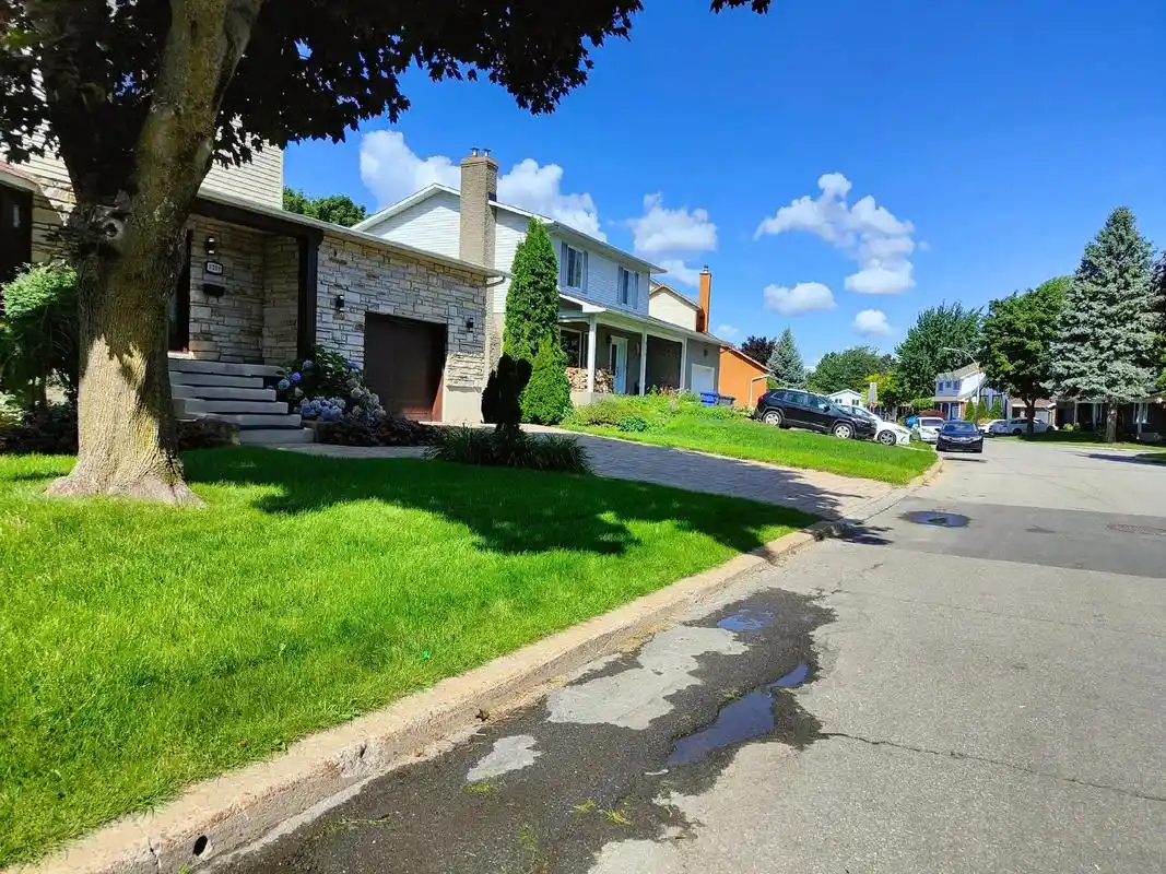 北美观察:加拿大的中产阶层住什么房子?