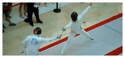 胡兵的腹肌,彭于晏的胸,黄立行的屁股,这些"老男人"也太顶了_科比