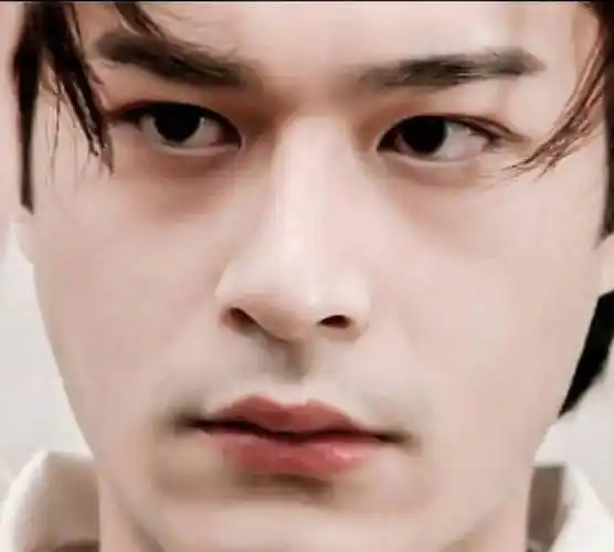 又温柔又可爱,可能有点小忧伤小脆弱,《天地男儿》里的叶成康这个角色