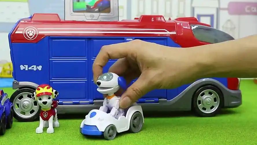 汪汪队立大功狗狗巡逻车分享